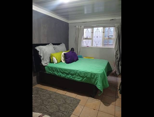 3 BEDROOM HOUSE FOR SALE IN UMLAZI P